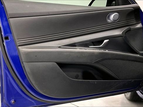 Used 2023 Hyundai Elantra SEL w/ Convenience Package image 20