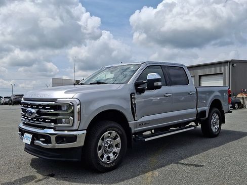 Certified 2024 Ford F250 Lariat w/ Chrome Package AWD/4WD image 3