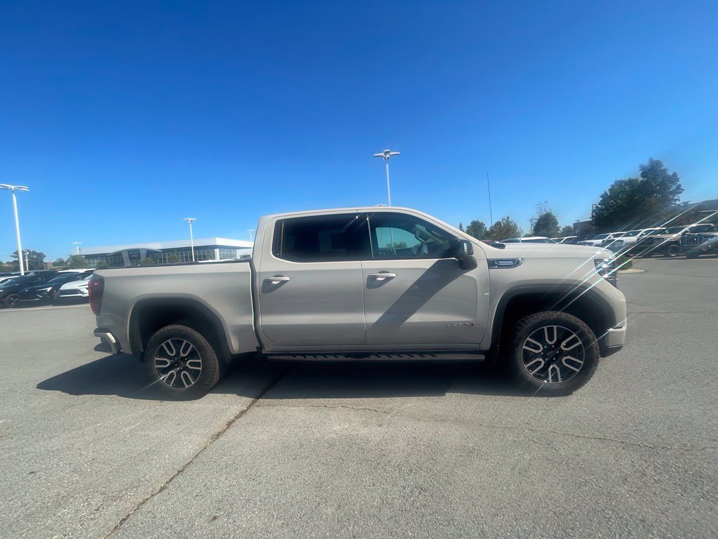 New 2026 GMC Sierra 1500 AT4 w/ AT4 Premium Package AWD/4WD image 5