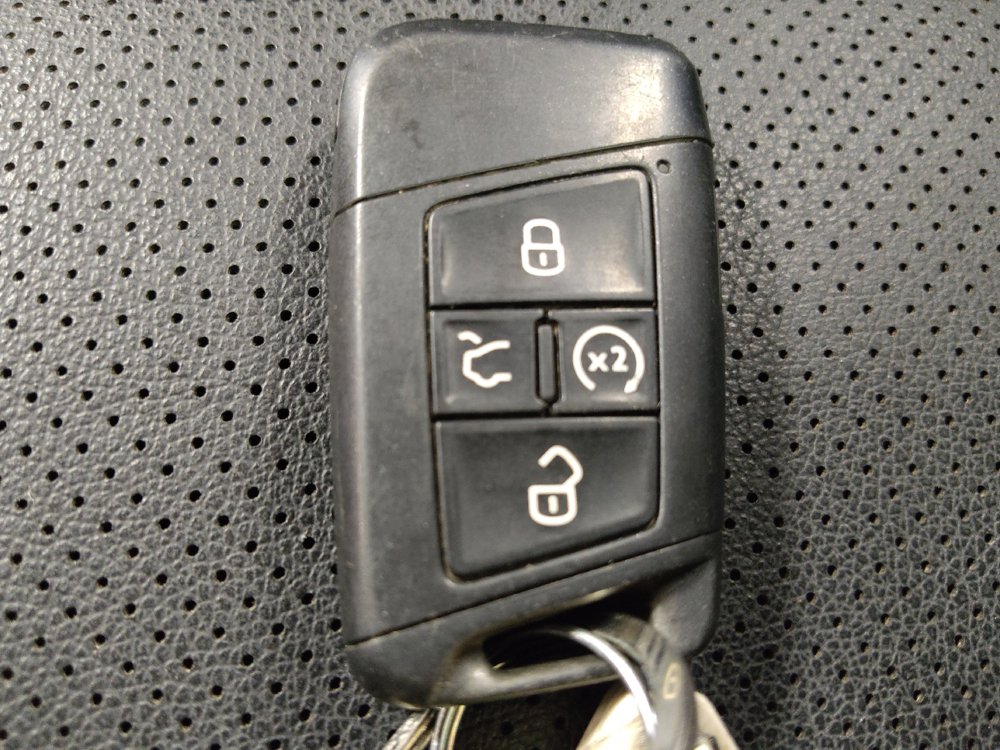 Used 2023 Volkswagen Jetta SEL FWD image 32
