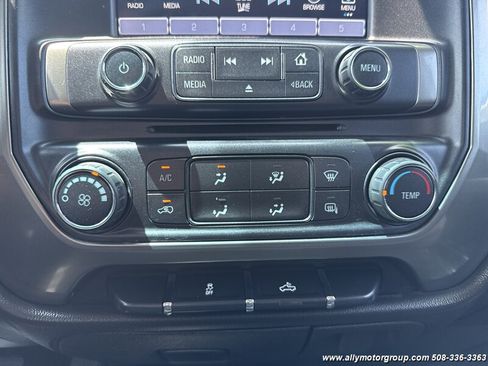Used 2019 Chevrolet Silverado 2500 LT AWD/4WD image 20