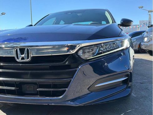 Used 2019 Honda Accord Hybrid image 17