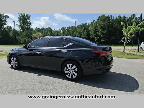Used 2024 Nissan Altima 2.5 S FWD image 26