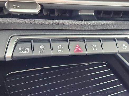 New 2026 Audi Q3 quattro 2.0T AWD/4WD image 11