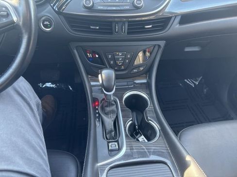 Used 2020 Buick Envision Essence w/ Experience Buick Package image 37