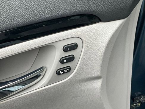 Used 2017 Honda Pilot Touring image 29