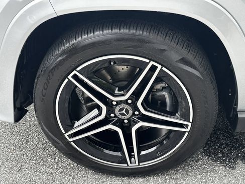 Certified 2026 Mercedes-Benz GLS 450 4MATIC image 13