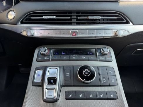 Used 2021 Hyundai Palisade Calligraphy w/ Winter Package FWD image 17