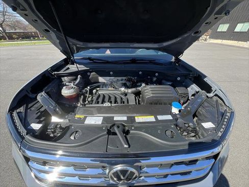Used 2022 Volkswagen Atlas Cross Sport SEL Premium R-Line image 25