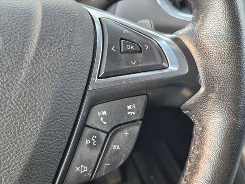 Used 2019 Ford Edge Titanium w/ Cold Weather Package AWD/4WD image 13