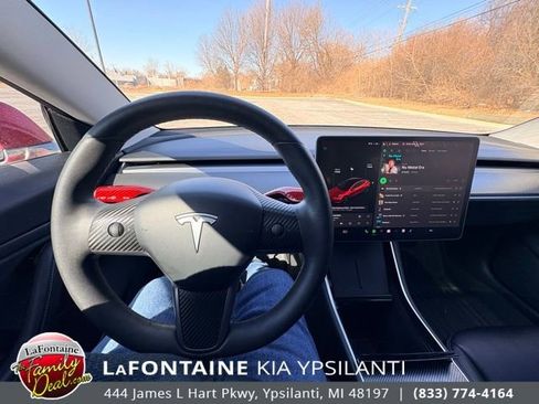 Used 2020 Tesla Model 3 Performance image 13