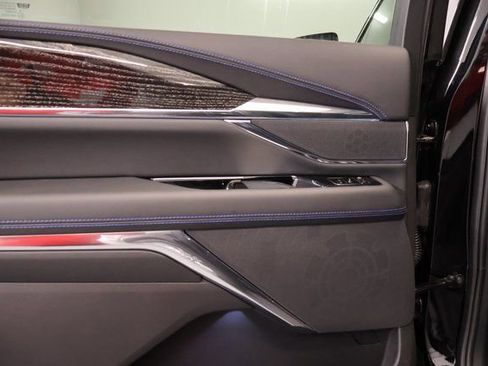 New 2026 Cadillac Escalade IQL Luxury image 29