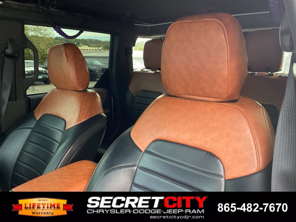 Used 2023 Ford Bronco Wildtrak AWD/4WD image 12