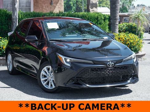 Used 2023 Toyota Corolla SE FWD image 2
