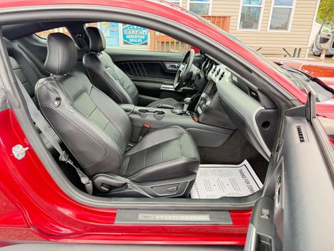 Used 2015 Ford Mustang Premium RWD image 35