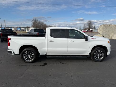 Used 2024 Chevrolet Silverado 1500 RST AWD/4WD image 8