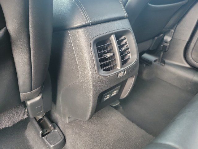 Used 2021 Jeep Cherokee Latitude Lux w/ Trailer Tow Group AWD/4WD image 12