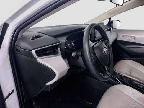 Used 2022 Toyota Corolla L FWD image 22