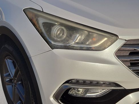 Used 2017 Hyundai Santa Fe Sport FWD image 8