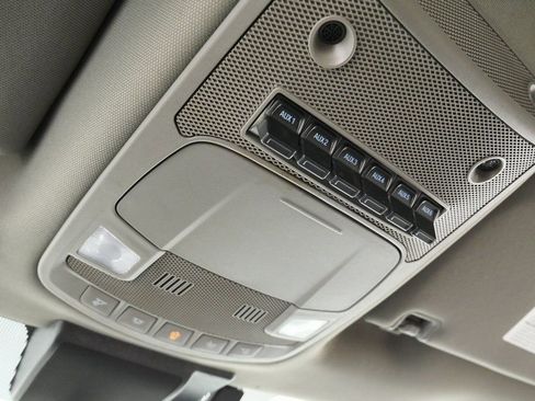 Used 2020 Ford F250 XLT w/ XLT Value Package image 35