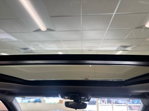 Used 2022 Jeep Grand Cherokee Limited 4xe image 20