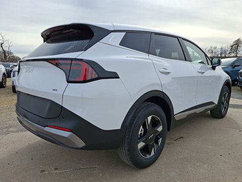 New 2026 Kia Sportage LX image 3