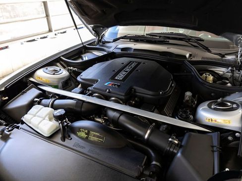 Used 2001 BMW Z8 RWD image 43