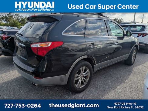 Used 2012 Hyundai Veracruz Limited w/ Navigation Pkg FWD image 2