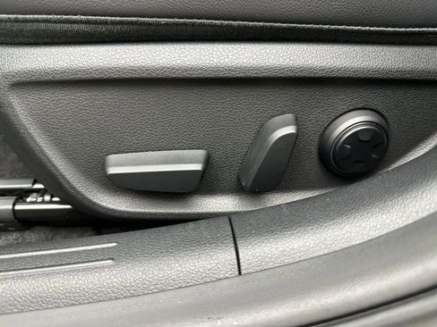 Certified 2026 Genesis G70 2.5T AWD/4WD image 12