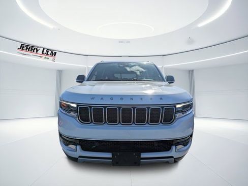 Used 2024 Jeep Wagoneer Series II image 7
