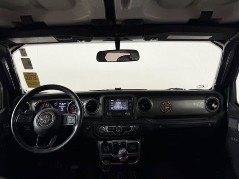Used 2018 Jeep Wrangler Unlimited Sport S AWD/4WD image 3