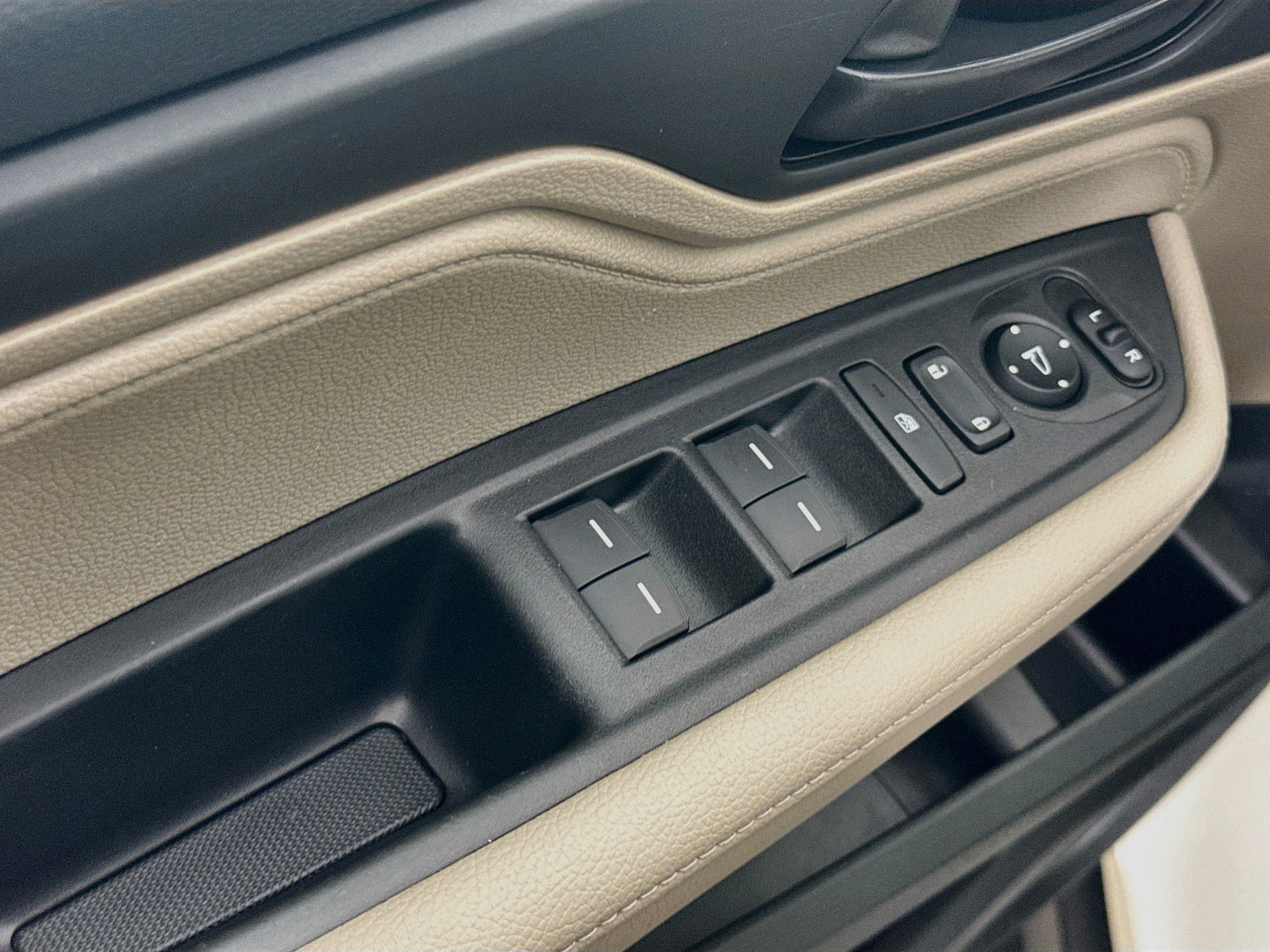 Used 2019 Honda Odyssey EX-L image 16