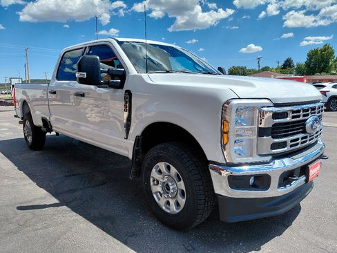 Used 2024 Ford F350 XLT w/ FX4 Off-Road Package AWD/4WD image 4