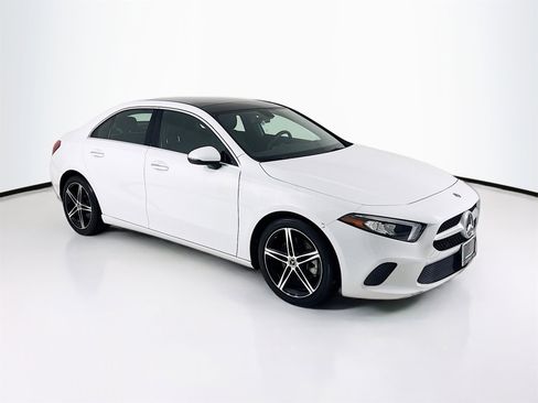 Used 2020 Mercedes-Benz A 220 A 220 image 1