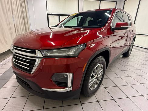 Used 2023 Chevrolet Traverse LT image 10