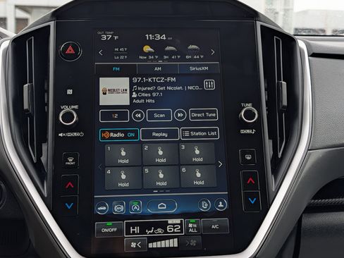 Used 2024 Subaru Crosstrek 2.0i Premium image 22