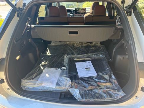 New 2025 Mitsubishi Outlander SEL image 17