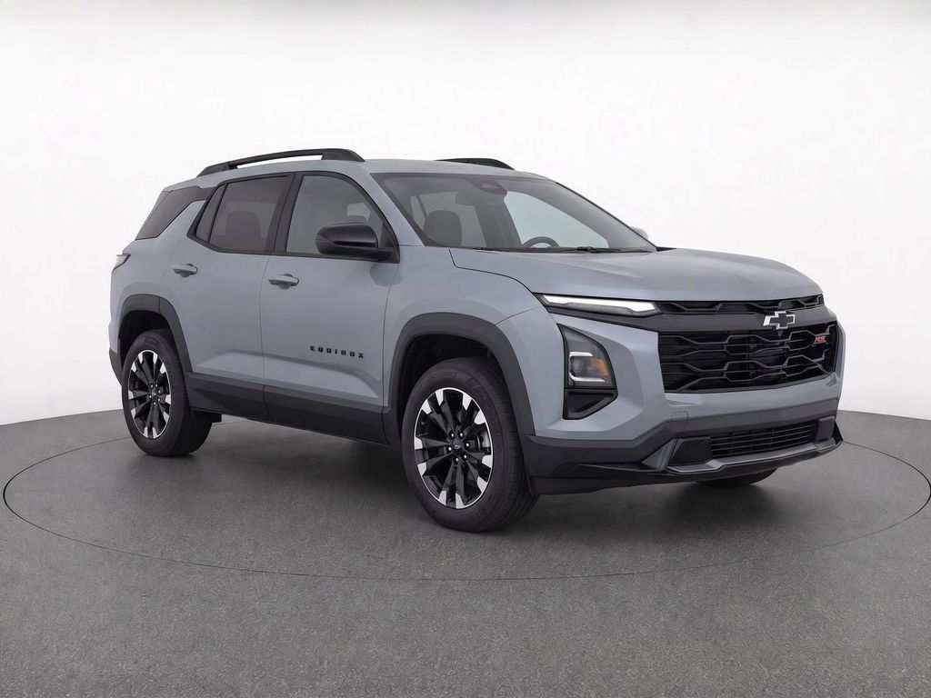 Used 2025 Chevrolet Equinox RS w/ Convenience Package III AWD/4WD image 2