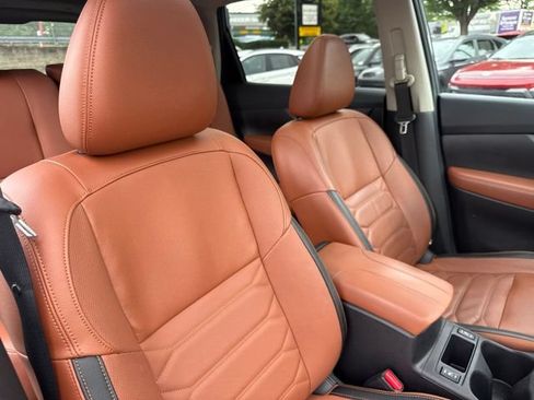 Used 2017 Nissan Rogue SL w/ SL Premium Package AWD/4WD image 29