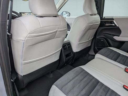 New 2026 Mitsubishi Outlander SE AWD/4WD image 27
