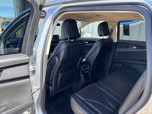 Used 2022 Lincoln Nautilus AWD w/ Premium Package image 27