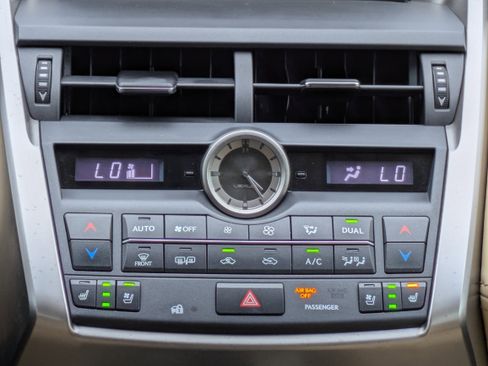 Used 2015 Lexus NX 200t 200t Sport Utility image 20