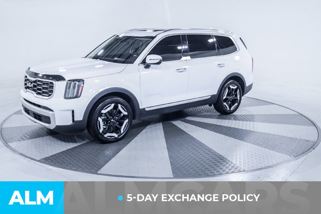 Used 2024 Kia Telluride S w/ S Sunroof Package FWD image 3
