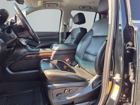 Used 2019 GMC Yukon SLT image 12