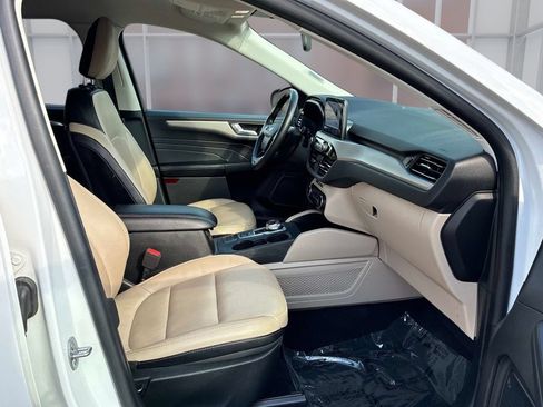 Used 2022 Ford Escape SEL AWD/4WD image 10