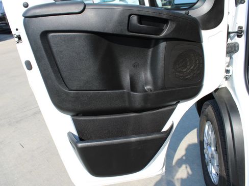 Used 2023 RAM ProMaster 1500 w/ Lane Management Group image 34