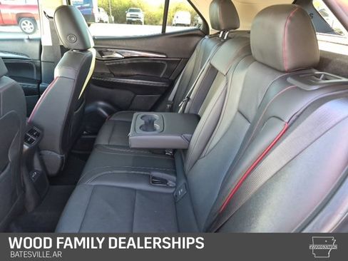 Used 2022 Buick Envision Essence w/ Technology Package II image 21