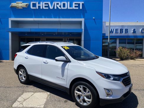 Used 2020 Chevrolet Equinox LT FWD image 1