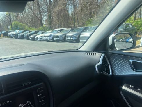 Used 2025 Kia Soul LX w/ LX Technology Package image 30