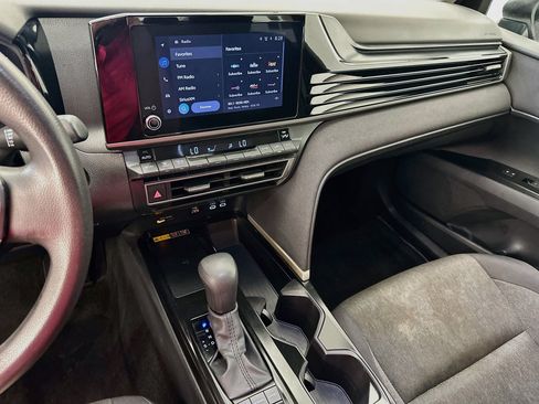 Used 2025 Toyota Camry LE FWD image 26